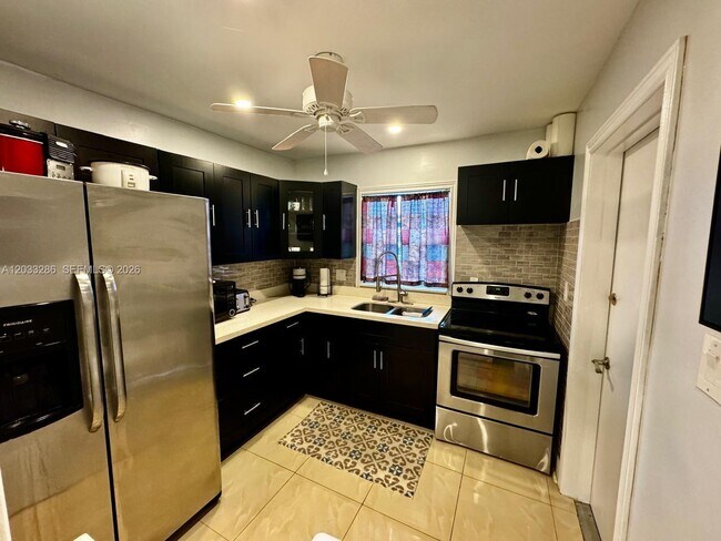 Foto del edificio - 5300 Washington St
