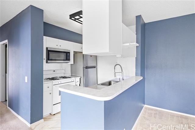 Building Photo - 91-249-249 Hanapouli Cir