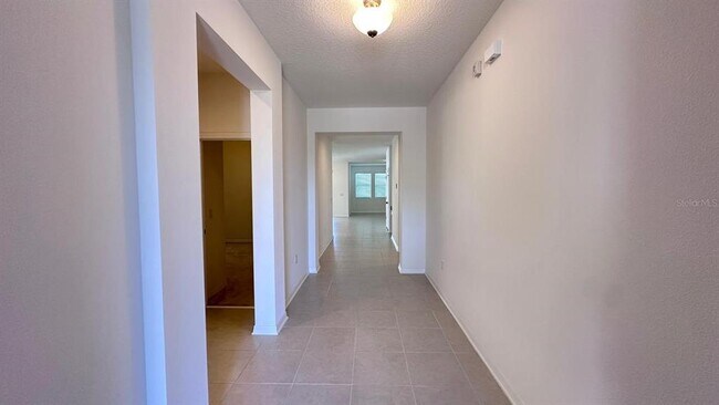 Foto del edificio - 3331 Forton Dr