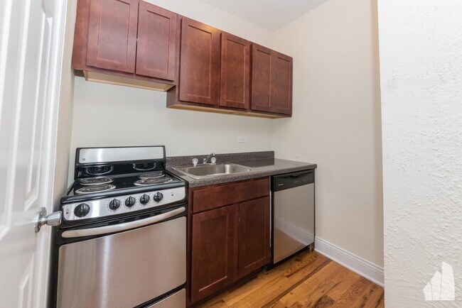 Foto del edificio - 536 W Arlington Pl