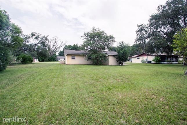 Building Photo - 3 br, 1 bath House - 55 Community Dr