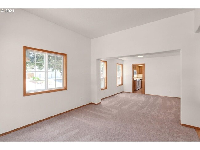 Foto del edificio - 4 Bedroom Bethany Home on a Large Corner L...