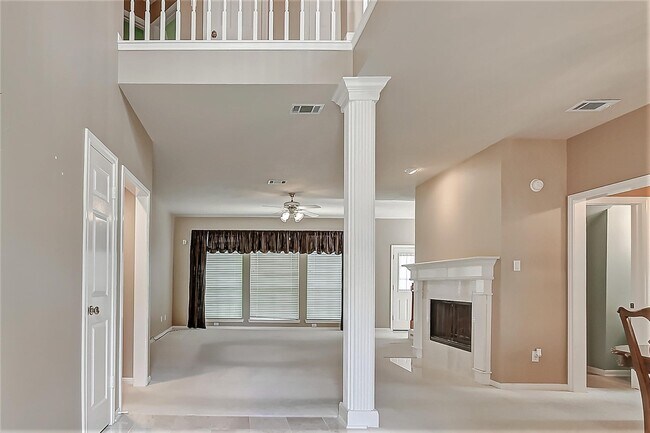 Foto del edificio - 2803 Norwood Hills Dr