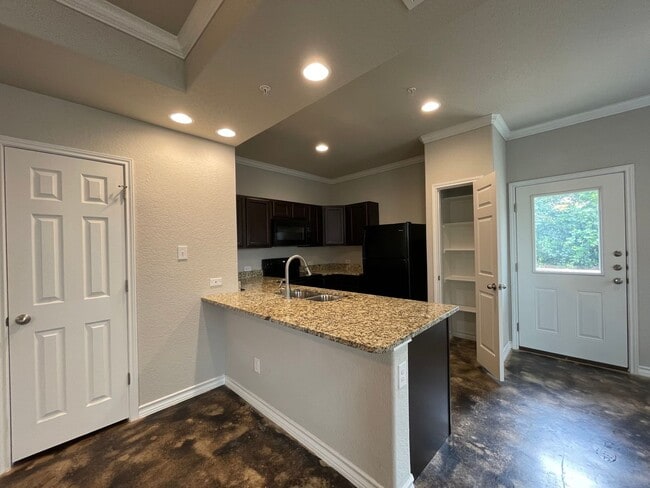 Building Photo - 16914 Spirit Brk