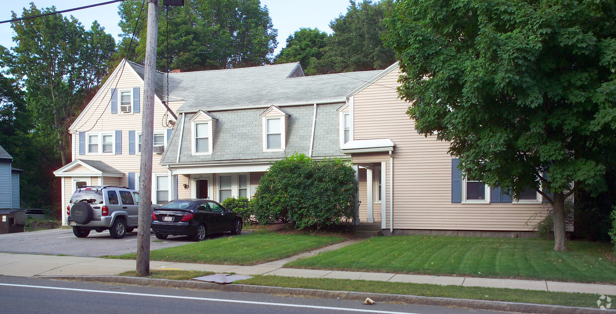 Building Photo - 36 Main St