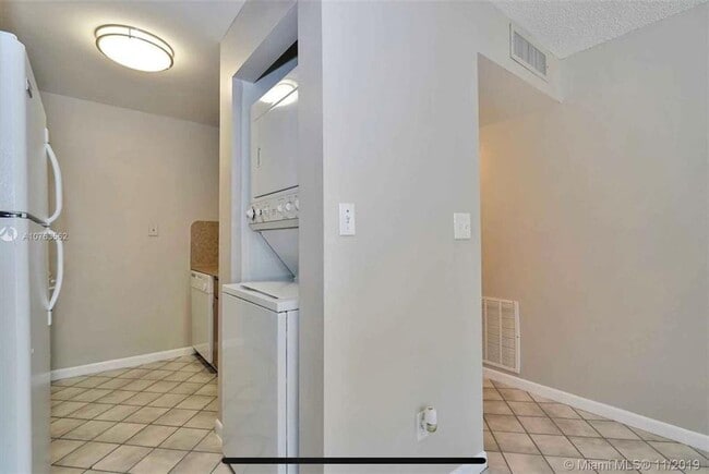 Building Photo - 4147 NW 90th Ave