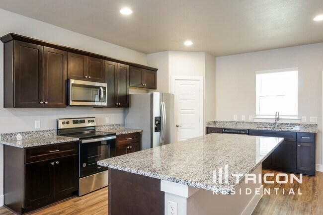 Building Photo - 10301 Ft Teran Trl