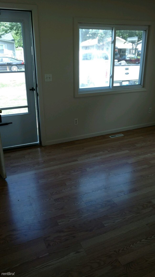 Foto del edificio - 6851 Wilkie St