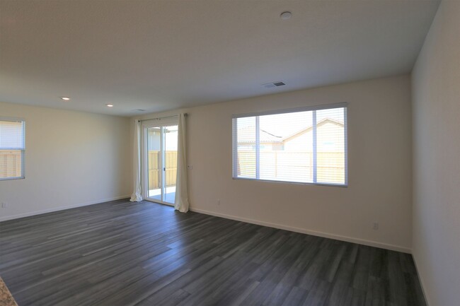 Building Photo - Beautiful BRAND NEW Home in the heart of P...