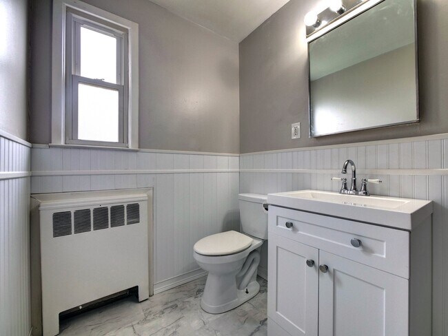 Foto del edificio - Riverhill Apartments