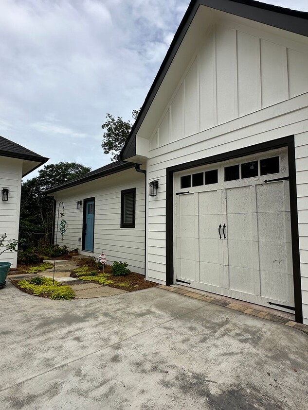 Foto principal - Adorable Carriage House in Downtown Gaines...