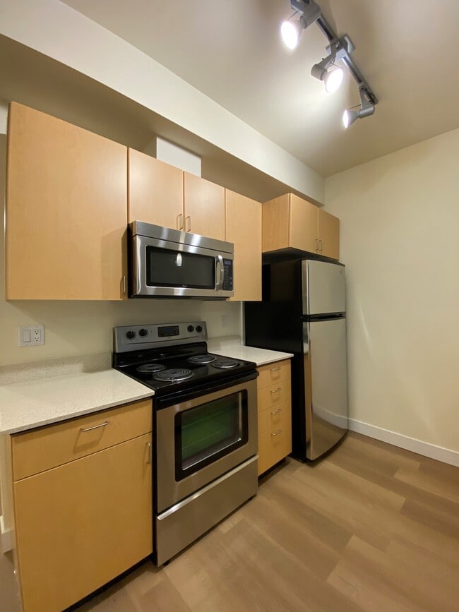 418 Kitchen - Library Place Apartments