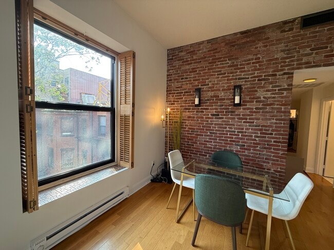 Building Photo - 160 Commonwealth Ave