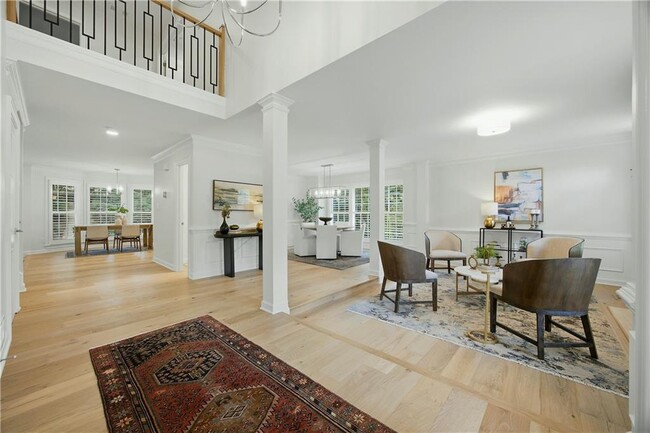 Building Photo - 1390 Tennis Ct Pl