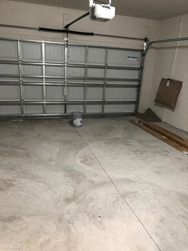 Foto del edificio - 3 br, 2.5 bath Townhome - 2886 Deer Pine T...