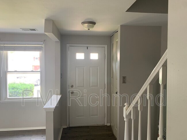 Building Photo - 9641 Springfield Woods Ct