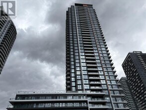 Building Photo - 15 Watergarden Dr