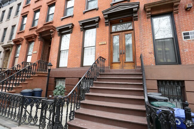 Foto del edificio - 382 Sackett St