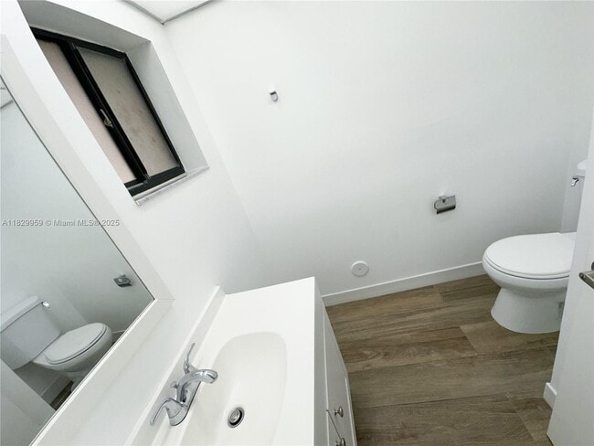 Foto del edificio - 8025 SW 107th Ave
