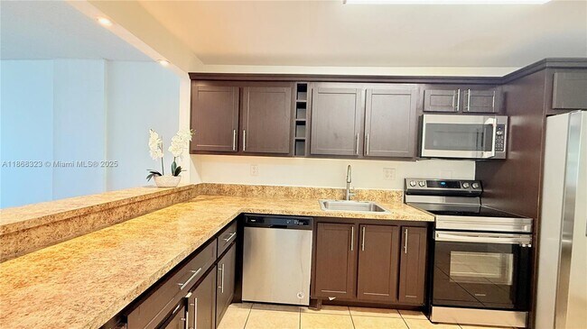 Foto del edificio - 1465 NE 123rd St