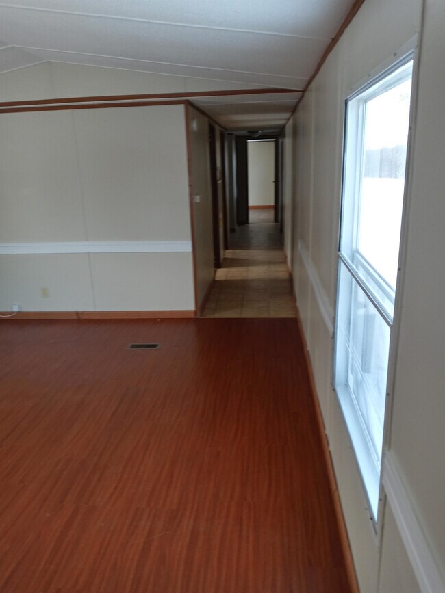 Building Photo - 201 Clements St