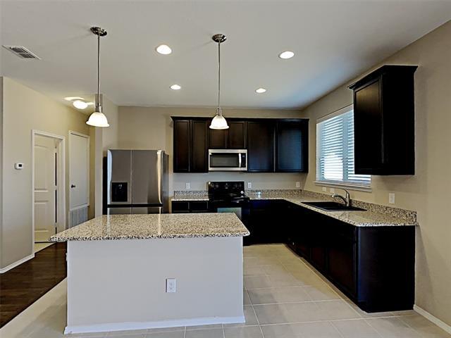 Foto del edificio - 5413 Sea Cove Ln