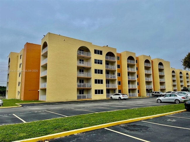 Foto del edificio - 7000 NW 186th St