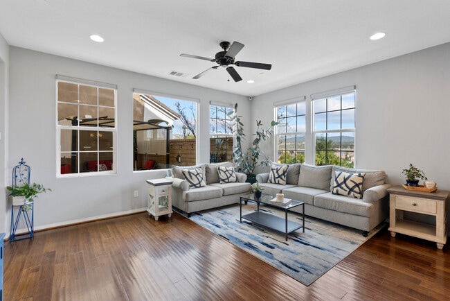 Building Photo - 28285 N Via Sonata Dr