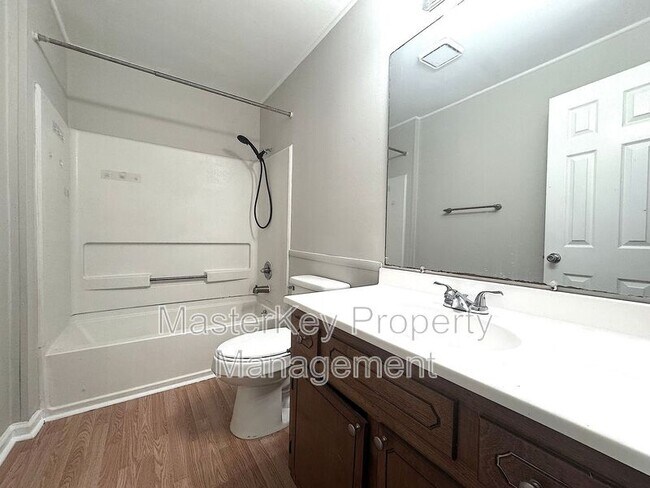 Foto del edificio - 619 E Horne St