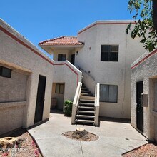 Building Photo - 835 N Granite Reef Rd
