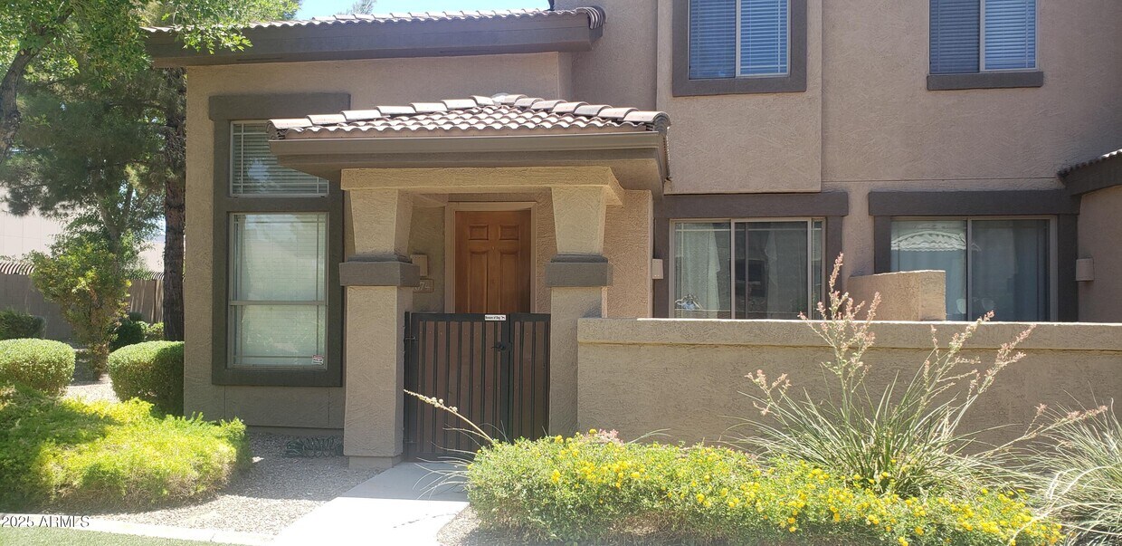 Foto principal - 1225 N 36th St