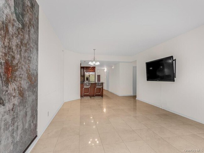 Foto del edificio - 50 E Hartsdale Ave