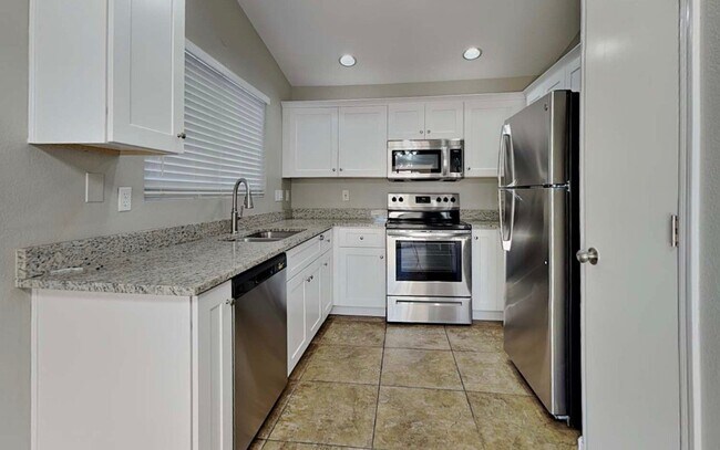 Foto del edificio - 11007 N 59th Dr
