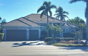 Building Photo - 811 W Henry St