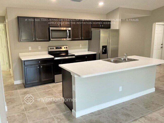 Foto del edificio - 4102 SW Jarmer Rd