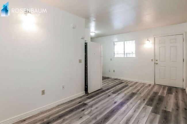 Building Photo - 770 N Dodge Blvd