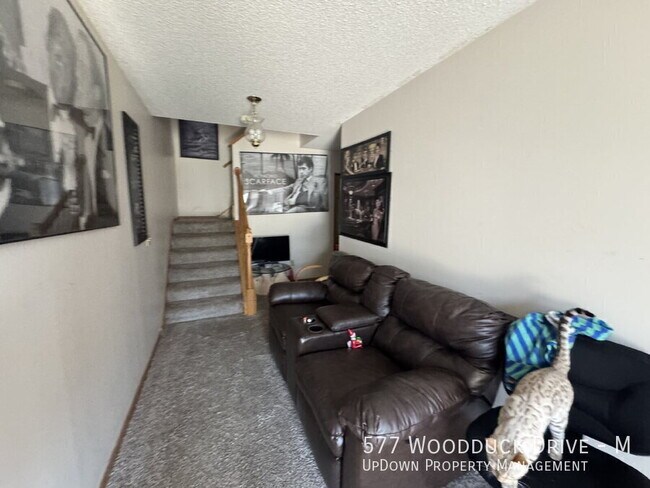 Foto del edificio - 577 Woodduck Dr