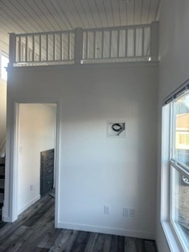 Foto del edificio - 913 Whittier Ave