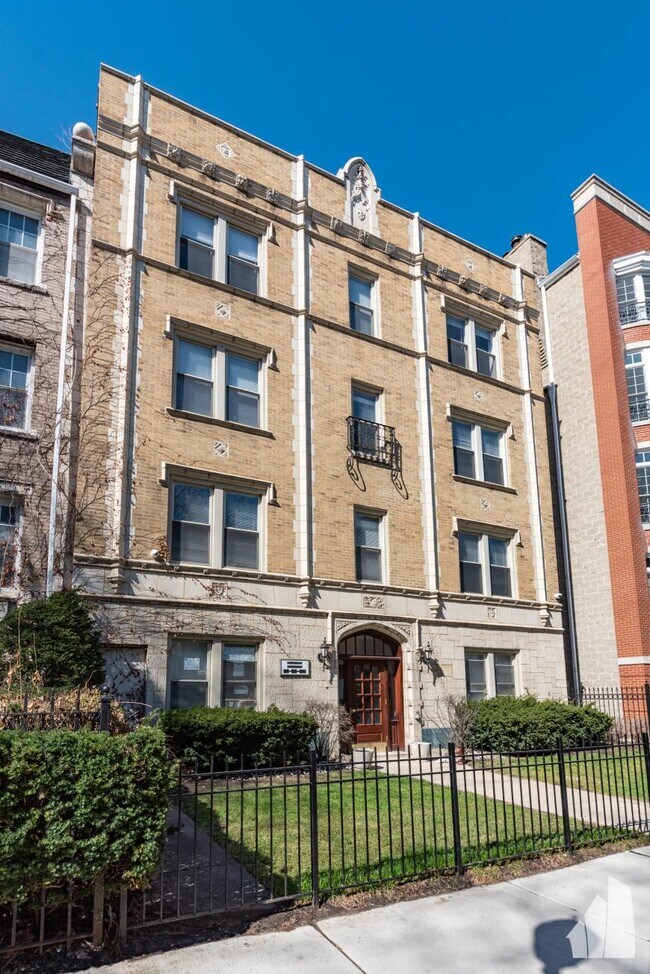 Foto del edificio - 0 bedroom in Chicago IL 60614