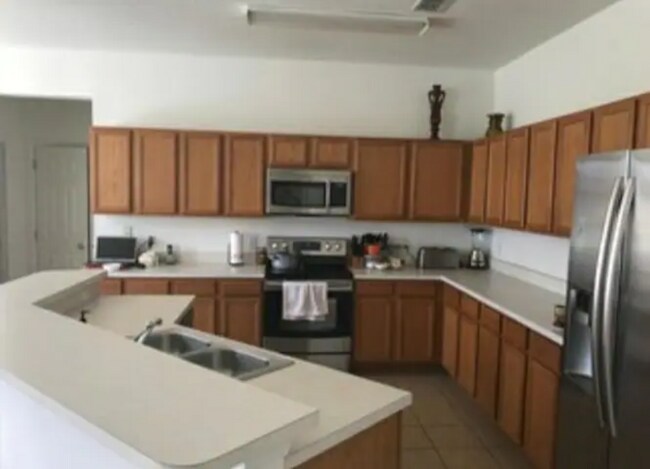Building Photo - 151 Willow View Dr