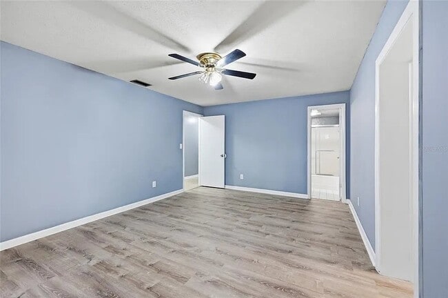 Building Photo - 9350 NW 114 St