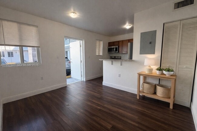 Building Photo - 540 NW 7th St