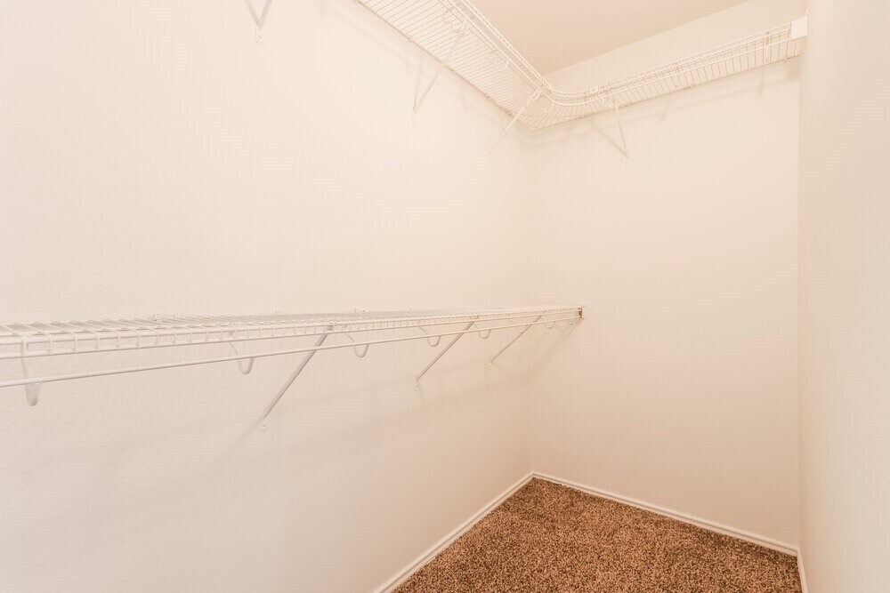 Foto del edificio - 23611 Twisting Falls Dr