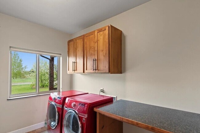 Foto del edificio - 481 Stubbs Ln