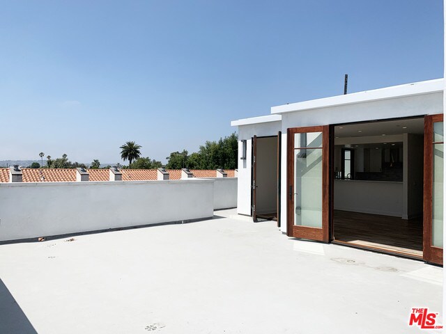 Building Photo - 859 S Lucerne Blvd
