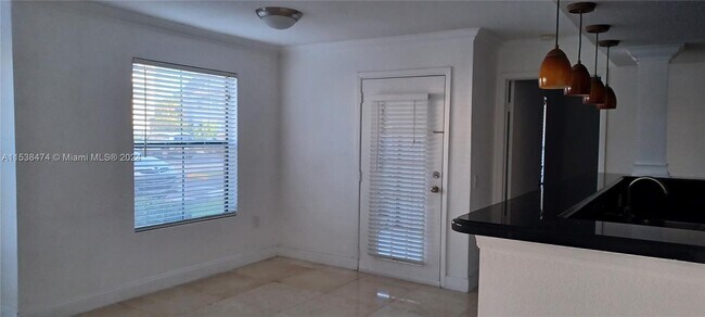 Foto del edificio - 10360 SW 150th Ct
