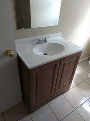 Foto del edificio - 6 Randall Ln