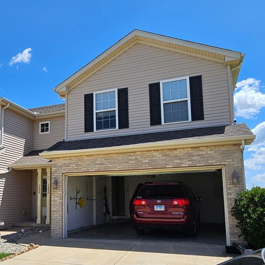 Foto principal - 3 Bed with finished basement