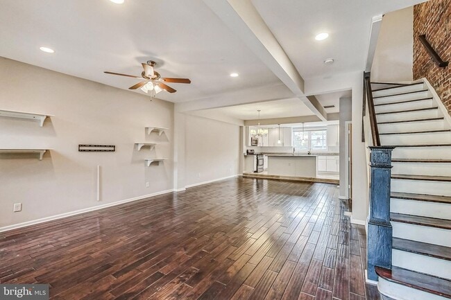 Building Photo - 627 Lamont St NW