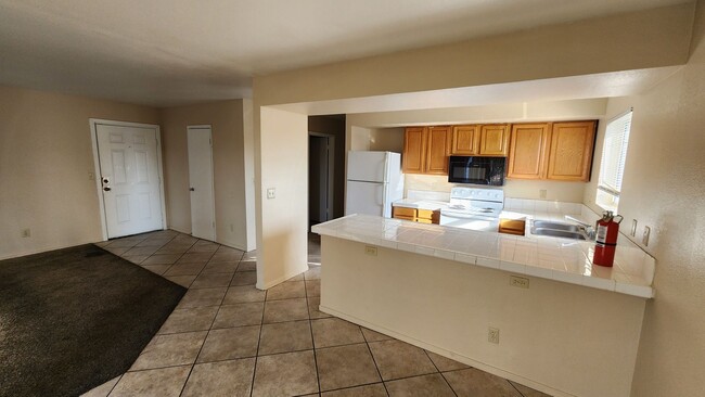 Building Photo - 6208 Yerba Ln